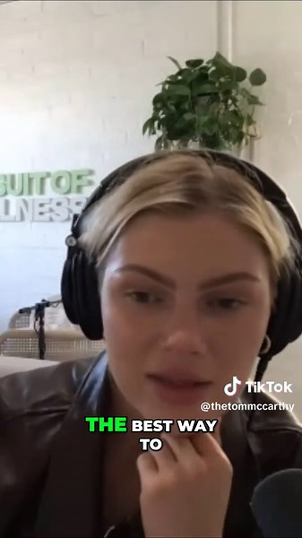 The Power of Vulnerability: Building Strong Connections and Personal Growth Discover the key to connecting with others on a deeper level and fostering personal growth. Learn how vulnerability can strengthen relationships and create meaningful connections. Join us as we explore the impact of vulnerability and share practical tips for incorporating it into your daily life. Watch full episode: The Breakthrough Code Podcast | Ep. 18 | Mari Llewellyn - How to Transform your Body, Mind & Life #Vulnera