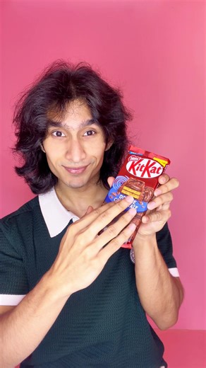 KitKat Break & Eat 🍫 | Satisfying Chocolate Shorts #shorts