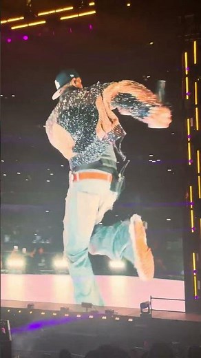Chris Brown - Show Me x Beat It LIVE | The R&B Tour at SoFi Stadium