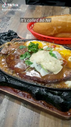 Vietnamese Breakfast: Discovering Gao Bao Delights