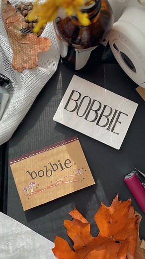 Acrylic Painting DIY: Oddly Satisfying Hand Lettering for Fall