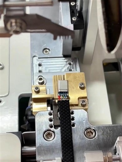 Discover the Craftsmanship Behind Hand-Soldered Type-C Cables