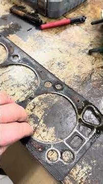 Major failure on this 1999 Ford ranger 2.5L! I’m not sure how this thing was still running!￼￼