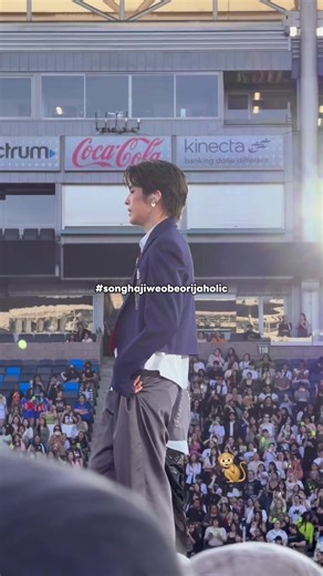 I keep rewatching this part whenever I watch Songha’s 'Growl' fancam. And the way Songha turned his head make everyone fall in love..🤍😍🫶🏻 cr video from xhs 偏瘫复原狒狒/物萌愛/KK1 /carrotk1ller/sato/倾琭/Morn_27/chn512y9/PuppySong_/在英国恰饭的吴老丝儿/Scynthia #smtr25 #songha #smtrainee #smtown #smtories