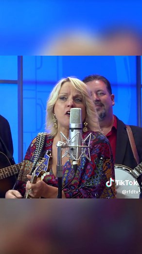 Rhonda Vincent's New Song 'Please Mr. Please' Performance