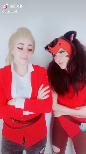 Cosplay of Catra and Adora from She-Ra: A Tribute to the Beloved Characters
