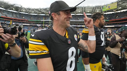 Aaron Rodgers shouts out Piggly Wiggly, Chives Restaurant as he prepares to face the Green Bay Packers