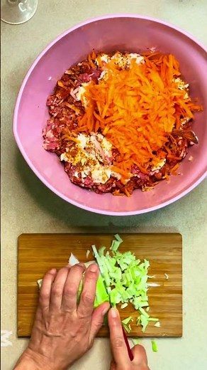 The Secret to Extra Juicy Meat Patties