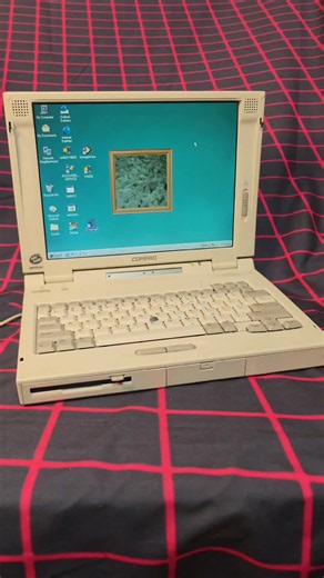 Retro Gaming Guide: 90s Vintage Computer Games & Setup