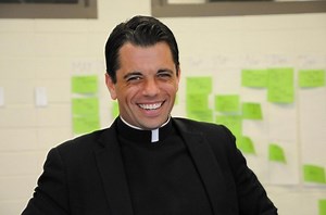 Father TJ Martinez, founder of Cristo Rey Jesuit, dies at 44