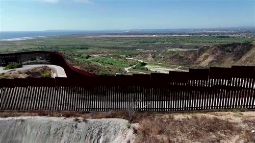 2.8K views · 42 reactions | Mexico’s largest migration crackdown relocates non-Mexican migrants to the country’s south, away from the US border, using buses and flights. The program also includes detentions and administrative barriers, officials report https://reut.rs/48pMvl8 | Reuters | Facebook