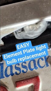 Element EASY Plate Bulb Replacement #hondaelement #autorepair #diy #shorts #howto #bulb #hondacars