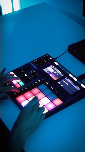 One-Minute Dawless Techno Jam on Maschine Plus