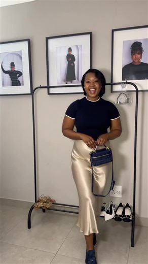 Before the ootd videos👗, this is how I start my day 💁🏽‍♀️ Radiance inside & out 💙 Delivered in minutes with CheckersSixty60 . Buy NIVEA Q10 Gloot & stand to WIN a year’s supply don’t miss your glow moment. 💫 #NIVEAXGloot #CollagenRedefined #NIVEAQ10 #Ad #Sponsored | Mimi Myoli