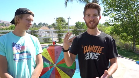 $10 VS $1000 TREE HOUSE! -BUDGET CHALLENGE