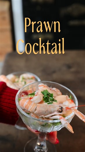 TRIED . TESTED . TASTED on Instagram: "A very popular starter in Ireland 🇮🇪 prawn cocktail. Recipe for 4 servings 1 gem lettuce chopped Handful of rocket Prawns you will need about 4-6 prawn per person 5 tbs mayo 3 tbs ketchup Few dashes of hot sauce such as Tabasco Same of Worcestershire sauce White pepper pinch 🤏🏼 Drop of whiskey Squeeze of half a lemon 🍋 Now to cook your pawns perfectly Raw prawns to a pot add cold water bring to a boil when bubbling time it for 1 minute and remove immed