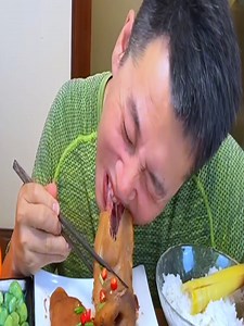 Eat up, it's all yours, eat as much as y0u want! 🍝🍜😂😅🦞🍲🦐 | Cliftondaen