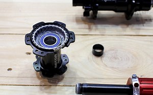 Rotor's New RVolver Hub System and Dual Power Meter Cranks - Eurobike 2017