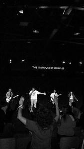 “Dead man come out of that grave!” #Jesus #love #identity #worship #fyp #explorerpage #powerandlove #joliet #illinois #chicago #lifestylechristianity #toddwhite #joeoden #zachwebb #heathking #bethechange #americawillbesaved #encounterjesus #walkinfreedom #livethelifestyle | Lifestyle Christianity