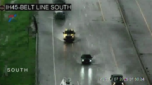 High water closes northbound lanes of I-45 in Dallas County, officials say