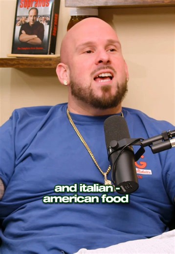 Is there really a difference between Italian and Italian American food? #fyp #italian #italianamerican