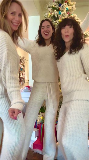 Lily Yu on Instagram: "Merry Christmas!!! Thank you Jesus for entering the world as a Gift so that we may all have the chance to have Eternal Life! Thank you for my family and for everything you have redeemed in our lives! Happy Birthday Jesus!! John 1:14 (ESV) “And the Word became flesh and dwelt among us, and we have seen his glory, glory as of the only Son from the Father, full of grace and truth.” Romans 6:23 (ESV) “For the wages of sin is death, but the free gift of God is eternal life in C