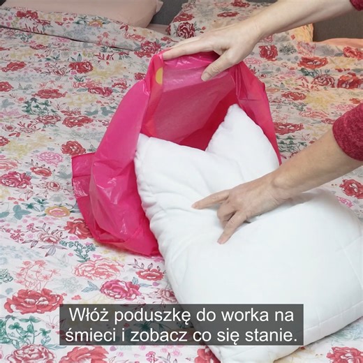 32K views · 94 reactions | Raz w roku włóż poduszkę do worka na śmieci 狼 | Sprytne Triki | Facebook