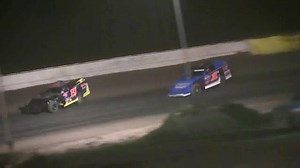 UMP Modified feature 9-4-15 | Racing On Dirt