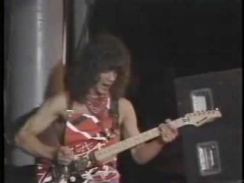Van Halen - Runnin With The Devil LIVE