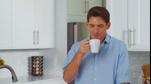 Small Coffee Scale with Timer, Espresso Scale with Auto Timer, 2kg/0.1g High Accuracy, for Pour Over, Drip Coffee, Food Weight. Portable and Rechargeable Digital Scale, Black