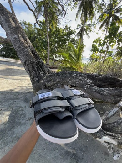 Stylish and Comfortable Rubber Slippers for Men