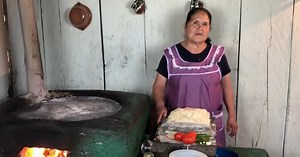 Doña Ángela, del canal ‘De mi rancho a tu cocina’, supera a Gordon Ramsay en YouTube
