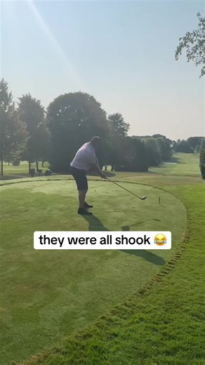 Buy the world’s LOUDEST golf balls today by clicking the link above !! 🤘💥🏌️ #worldsloudestgolfball #topgolfprank #loudgolfballprank #shockedgolfball #explodinggolfballs