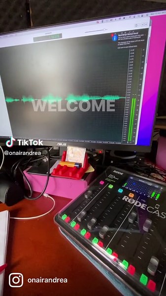 OnAirAndrea (@onairandrea)’s videos with original sound - OnAirAndrea