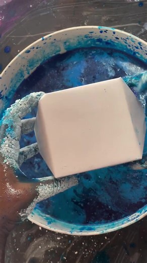 Satisfying ASMR Gym Chalk Crunch Sounds