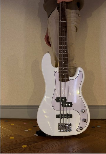 Реплика бас-гитары Fender Squier PJ в России