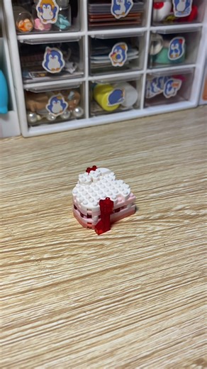 [LEGO MINI BUILD] Dessert Cake Shop 🍰 | Relaxing LEGO Time–Day 3 / Tiempo relajante con LEGO–Día 3