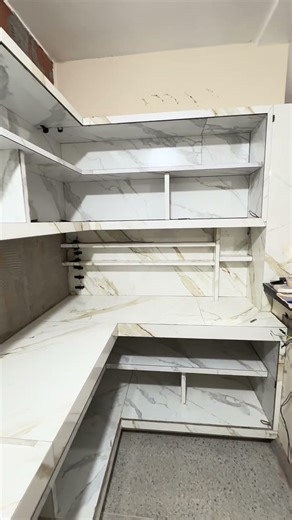 Cozinha planejada feito em porcelanato