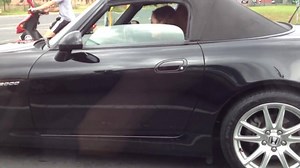 6M views · 5.2K shares | don't play with girl driving Honda  S2000 vs BMW 535 #alshobki ✨ | Jordan Honda Team | Facebook