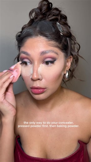 your concealer will look like a FILTER @Hourglass Cosmetics concealer-silk @Huda Beauty easy bake pressed powder- peach cupcake @ONE SIZE BEAUTY translucent baking powder #concealer #concealerhack #makeup #makeuphack #makeuptutorial