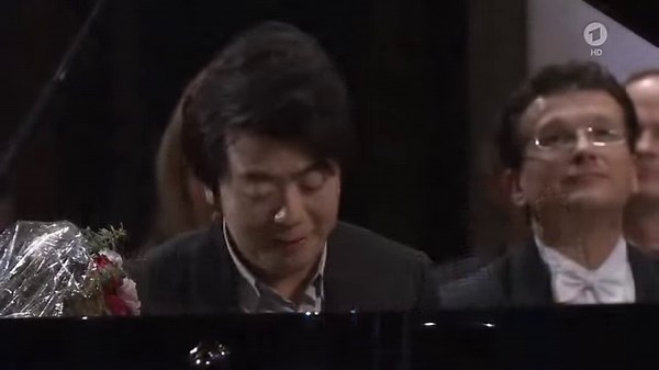 5.5K views · 442 reactions | Lang Lang performs Grande Valse Brillante Op 18 No.1 by Frédéric Chopin. https://youtu.be/MPaTLi9EkNI | The World Music | Facebook