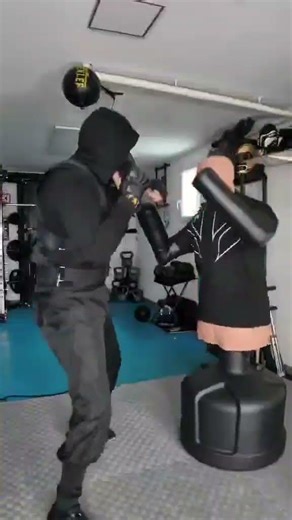 Touch the Body… Finish the Head 🥷🔥 Double KO #boxing #boxE #boxingcombo #bodyshot #knockout #boxeo