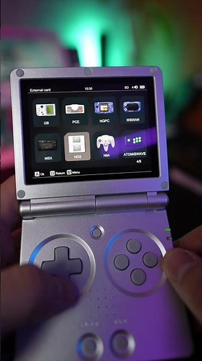 The new Gameboy Advance SP for 2024?!? Meet the RG35xxSP