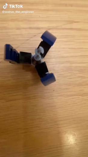 Vulture Droid Stop Motion Animation with LEGO Bricks