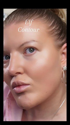 Kamila Gorczyca on Instagram: "Elf HALO GLOW CONTOURING #elfcosmetics #facecontouring"