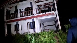 292K views · 10K reactions | TINHA ALGUÉM DENTRO DA CASA ASSOMBRADA QUE CONFIRMOU TUDO Curta e compartilhe, obrigado!! Youtube: Chamos - Instagram: @chamosdm | Chamos DM | Facebook