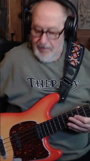 Woodcraft electric guitars || AmpMaster Fretless bass short scale