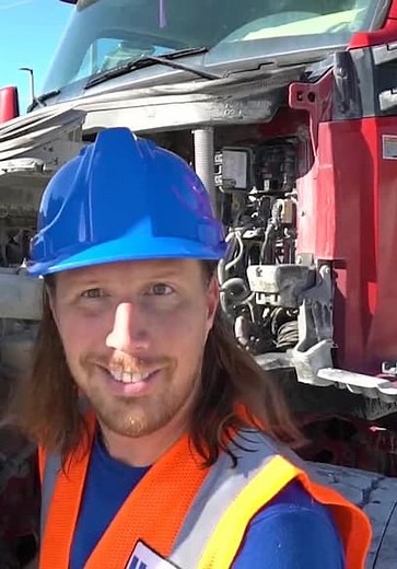 Handyman Hal S02:E03 - Handyman Hal Works Concrete Mixing Trucks / Concrete Trucks for Kids