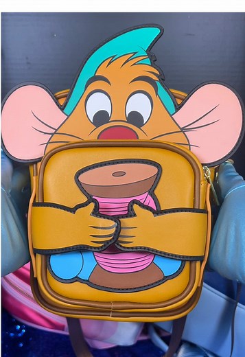 Been dreaming of new Disney Cinderella styles? We’re here to make that come true 😌💙 #loungefly #cinderella #disneystyle #disneyprincess #loungeflycollector #loungeflydisney