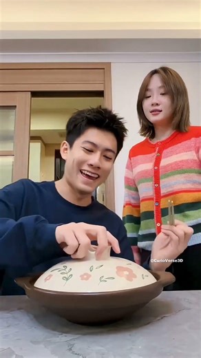 Only Rice at Home… So She Showed Curries on Her Phone 😂